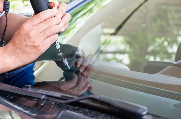 windshield repair Jacksonville FL