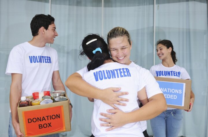 volunteer opportunities for youth Des Moines IA